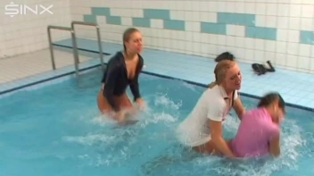 Bitches Bout, WAM Catfighting Babes Screencap 34 on sinx.preview.netperv.com