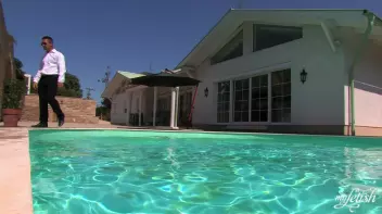 The Attention She Deserves Screencap 7 on sinx.preview.netperv.com