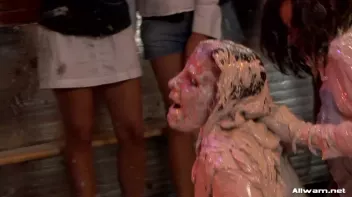 Mud Battling Eurobabe Freaks Screencap 29 on sinx.preview.netperv.com