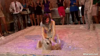 Mud Battling Eurobabe Freaks Screencap 41 on sinx.preview.netperv.com