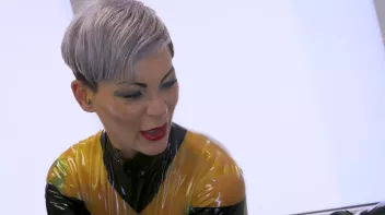 Gummiklinik 2 Screencap 7 on sinx.preview.netperv.com