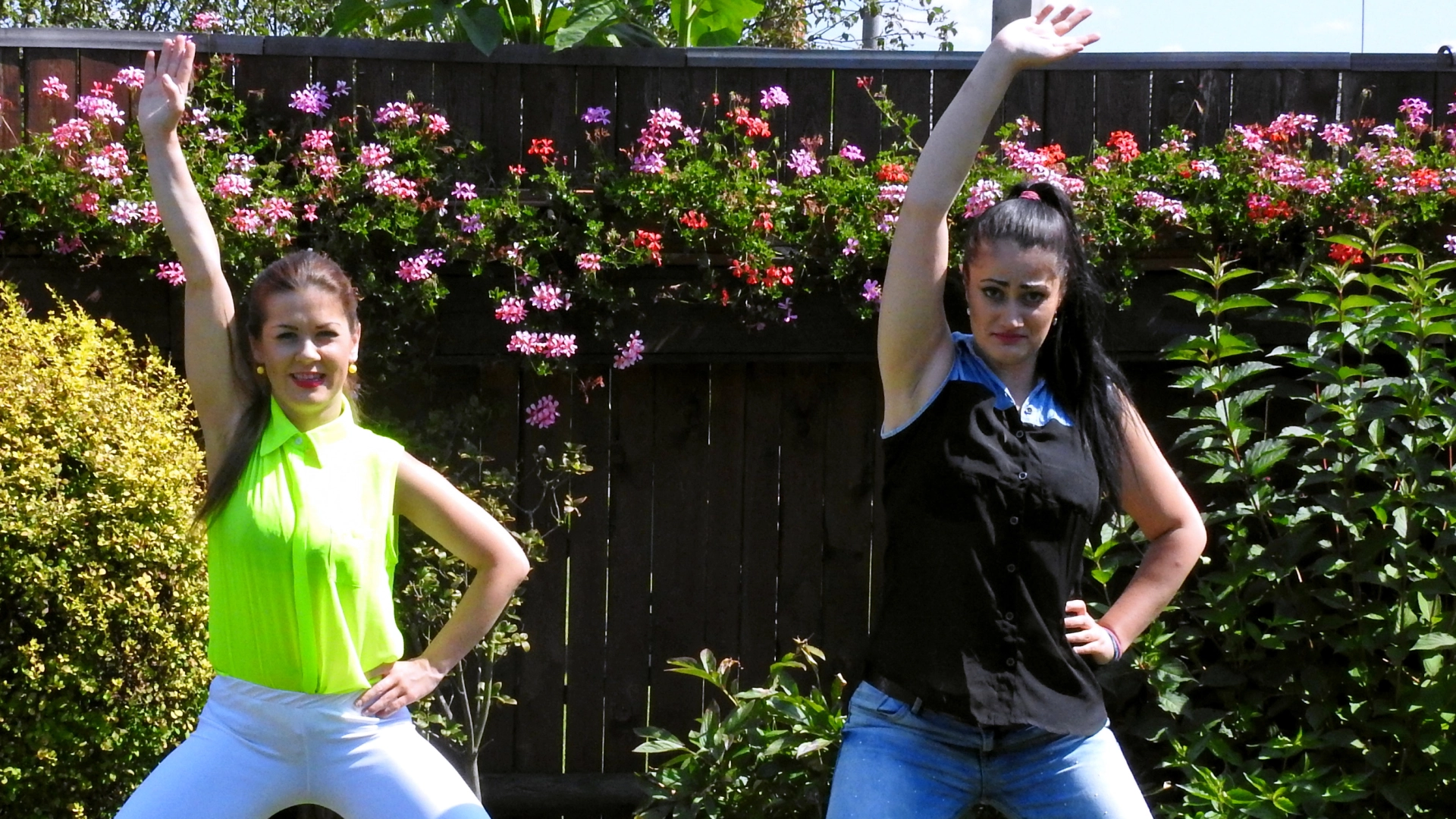 Cute Babes Get Soaked During Exercise - Cam 2 on sinx.preview.netperv.com