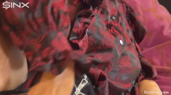 A Quick Fisting Fix Screencap 41 on sinx.preview.netperv.com