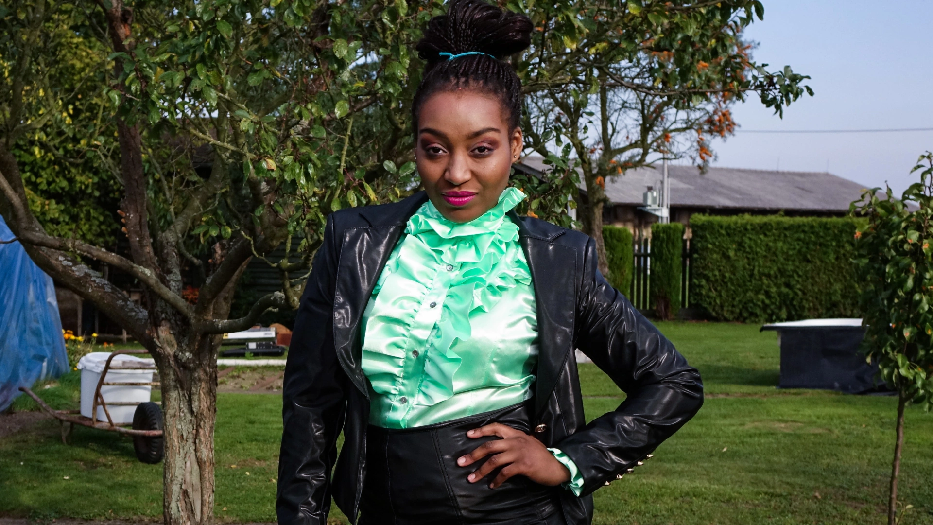 Mud Covered Blonde Gets A Good Washing on sinx.preview.netperv.com