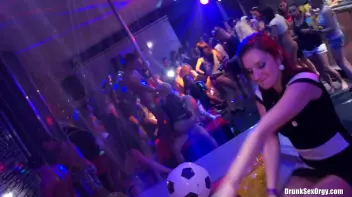 International Summer Lovin' Part 3 - Shower Cam Screencap 58 on sinx.preview.netperv.com