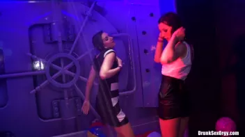 International Summer Lovin' Part 3 - Shower Cam Screencap 69 on sinx.preview.netperv.com