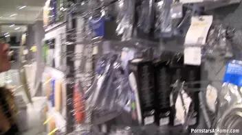 Properly Testing Out The Merchandise Screencap 16 on sinx.preview.netperv.com