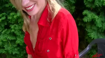 Creaming Leony's Sweet Feet Screencap 89 on sinx.preview.netperv.com