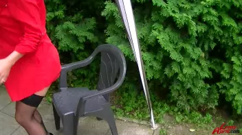 Creaming Leony's Sweet Feet Screencap 7 on sinx.preview.netperv.com