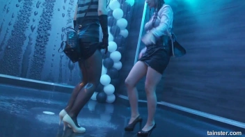 Wet And Working It!  Cuties Shake It Up! Screencap 91 on sinx.preview.netperv.com