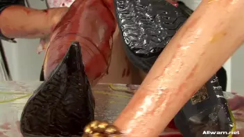 Lick It Off Screencap 56 on sinx.preview.netperv.com