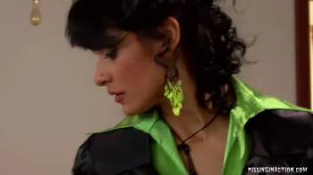 Exchange Student Learns The Local Customs Screencap 17 on sinx.preview.netperv.com