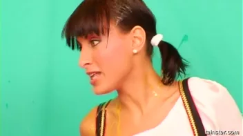 Springtime Egg Fight Screencap 15 on sinx.preview.netperv.com