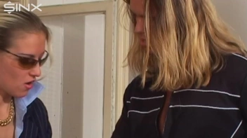 Cool Blonde Chick Loves Sex And Piss Screencap 9 on sinx.preview.netperv.com