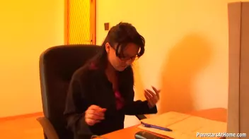 Private Secretary Piss Fantasies Screencap 2 on sinx.preview.netperv.com