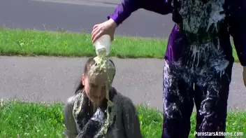 Getting Messy With The Street Cleaner Screencap 67 on sinx.preview.netperv.com