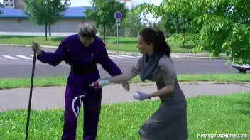 Getting Messy With The Street Cleaner Screencap 16 on sinx.preview.netperv.com