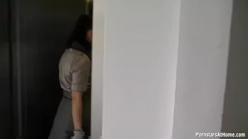 Getting Messy With The Street Cleaner Screencap 2 on sinx.preview.netperv.com