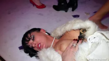 Holiday Hotties Part 5 - Cam 3 Screencap 25 on sinx.preview.netperv.com