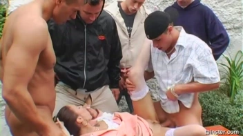 It's Raining Piss! Screencap 26 on sinx.preview.netperv.com