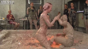 Muddy Wrestling Special: 2 Amateur Battles - Audience vs. Audience Screencap 69 on sinx.preview.netperv.com