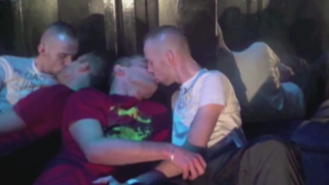 RUAN fucked by JONATHAN DARKO in cruising public on sinx.preview.netperv.com