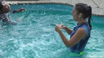 Three wild girls in pool cat fight Screencap 47 on sinx.preview.netperv.com