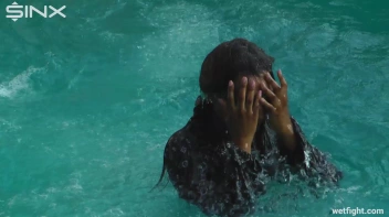 Three wild girls in pool cat fight Screencap 11 on sinx.preview.netperv.com