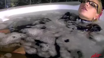 BJ, Piss, and Cigarettes Screencap 37 on sinx.preview.netperv.com