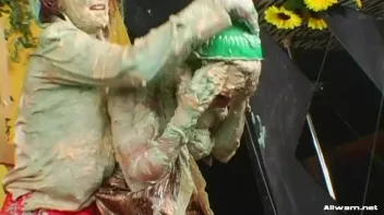 Art Supply Messiness Screencap 31 on sinx.preview.netperv.com