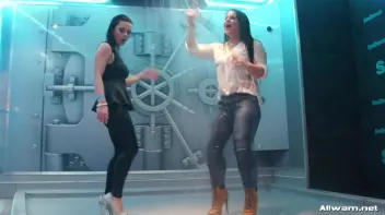 Dressed To Wetlook Impress! Screencap 4 on sinx.preview.netperv.com