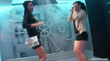 Dressed To Wetlook Impress! Screencap 50 on sinx.preview.netperv.com