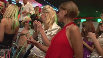 Bikini Beach Balls Part 1 - Cam 1 Screencap 13 on sinx.preview.netperv.com