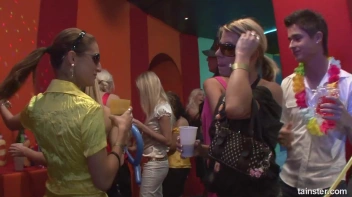 Bikini Beach Balls Part 1 - Cam 1 Screencap 15 on sinx.preview.netperv.com