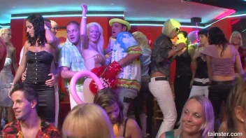 Bikini Beach Balls Part 1 - Cam 1 Screencap 25 on sinx.preview.netperv.com