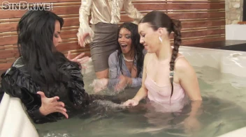 Danger! Mean Pussies & Sweet Asses: Tiffany & Kiki vs. Anissa & Nikky - Wet Dreams Are Made Of This! Screencap 48 on sinx.preview.netperv.com