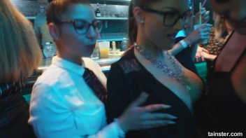 Lezzies - The Femme Fest Part 1 - Cam 3 Screencap 23 on sinx.preview.netperv.com