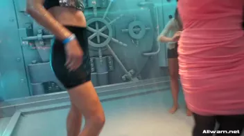 Wetlook Cats Shake That Ass Screencap 35 on sinx.preview.netperv.com