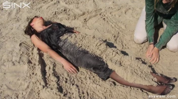 Gorgeous Girls Get Wet And Messy In The Park Screencap 80 on sinx.preview.netperv.com