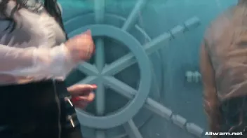 Gorgeous Shower Girls Screencap 12 on sinx.preview.netperv.com