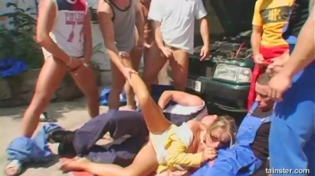 Francesca Fellucci Fucks All Of Her Mechanics Screencap 29 on sinx.preview.netperv.com