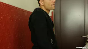 Delivery ending up in a bisex threesome Screencap 50 on sinx.preview.netperv.com