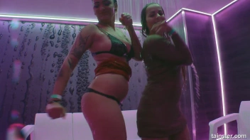 Titty Time In The Orgy Shower Screencap 11 on sinx.preview.netperv.com