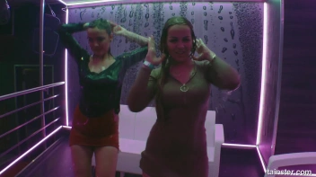 Titty Time In The Orgy Shower Screencap 6 on sinx.preview.netperv.com