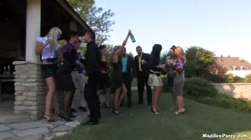 Gazebo Gobblers Part 1 Screencap 29 on sinx.preview.netperv.com