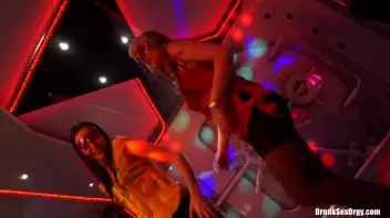 Valentine's Day Vaginas Part 1 - Shower Cam Screencap 74 on sinx.preview.netperv.com