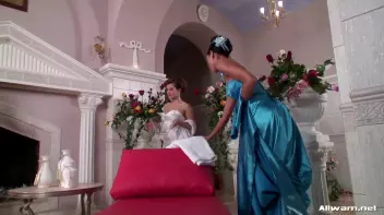 Pool Pals Keep It Nice and Cool Screencap 1 on sinx.preview.netperv.com