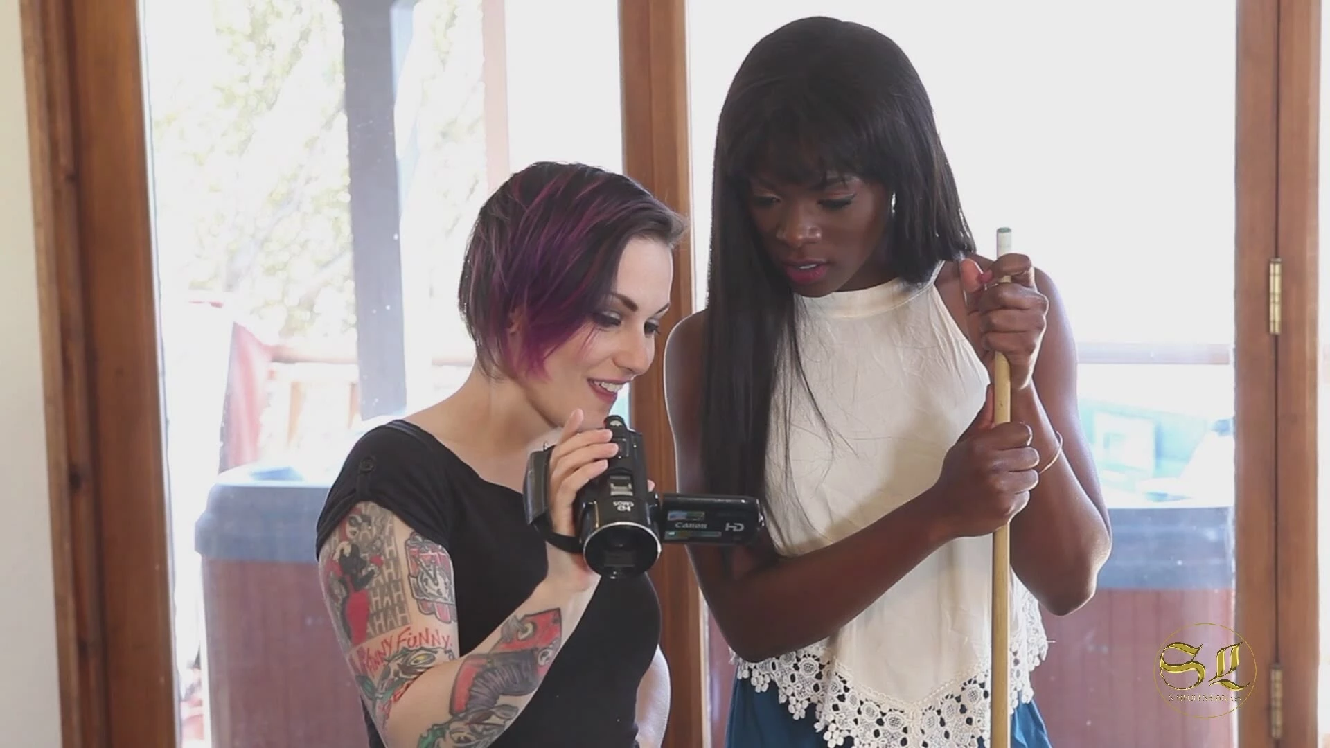 Sexy bitches in love need lesbian passion on sinx.preview.netperv.com