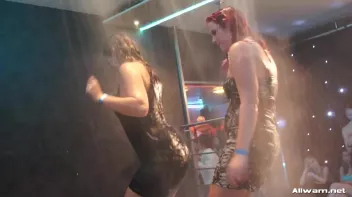 Shake It Shower Show Screencap 80 on sinx.preview.netperv.com