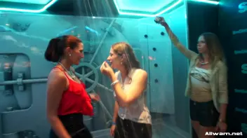 Wetlook Dancers Work The Stage Screencap 9 on sinx.preview.netperv.com